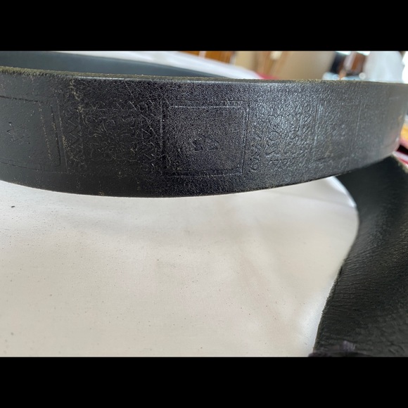 Vintage black leather belt - Picture 5 of 6